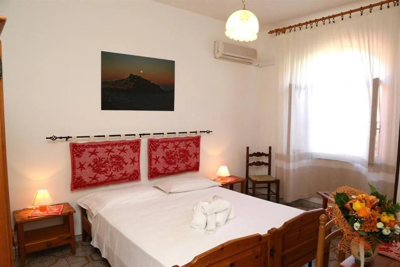 Antica Pensione Pinna Castelsardo Guest house