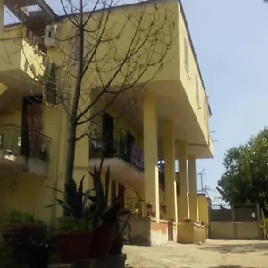 Casa Di Carlo Torre Caracciolo